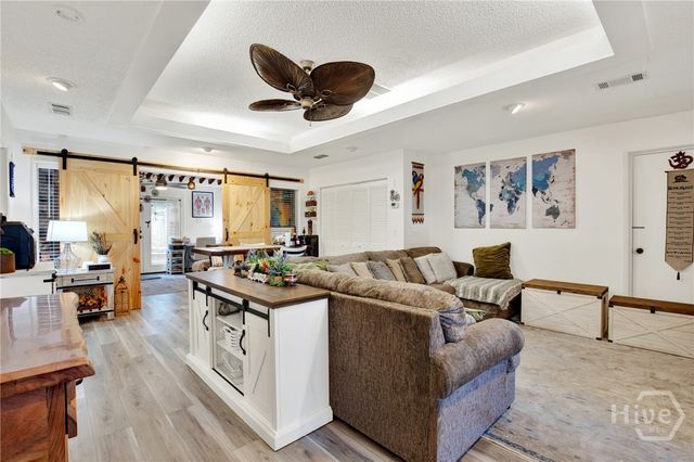 618 Tibet Avenue, Savannah, GA 31406