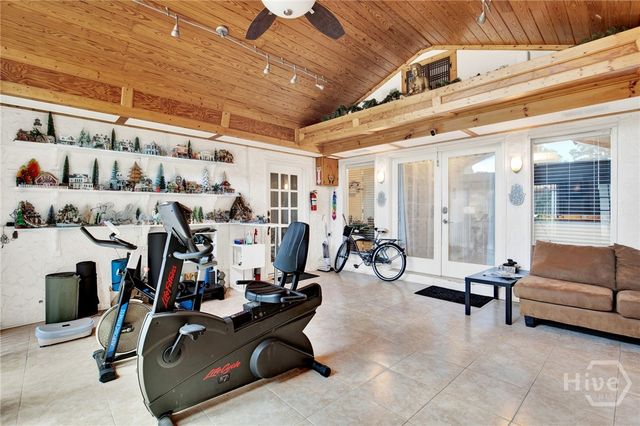 618 Tibet Avenue, Savannah, GA 31406