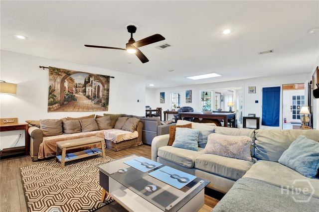 618 Tibet Avenue, Savannah, GA 31406