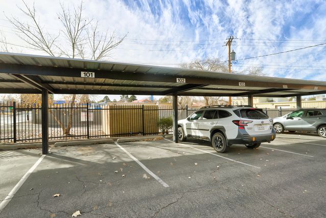 351 Washington Street SE 102, Albuquerque, NM 87108