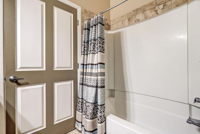 351 Washington Street SE 102, Albuquerque, NM 87108