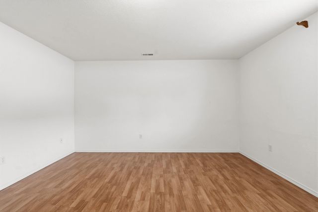 1616 N Rio Grande Ln, Greenacres, WA 99016