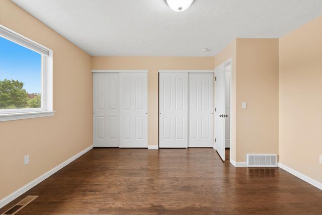 1616 N Rio Grande Ln, Greenacres, WA 99016