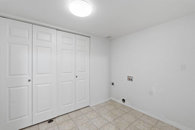 1616 N Rio Grande Ln, Greenacres, WA 99016