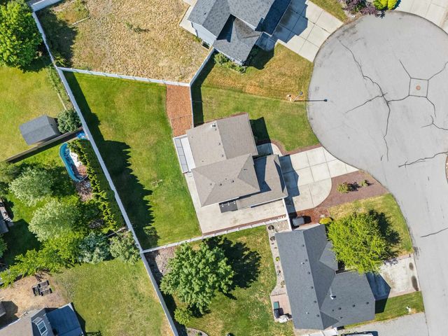 1616 N Rio Grande Ln, Greenacres, WA 99016
