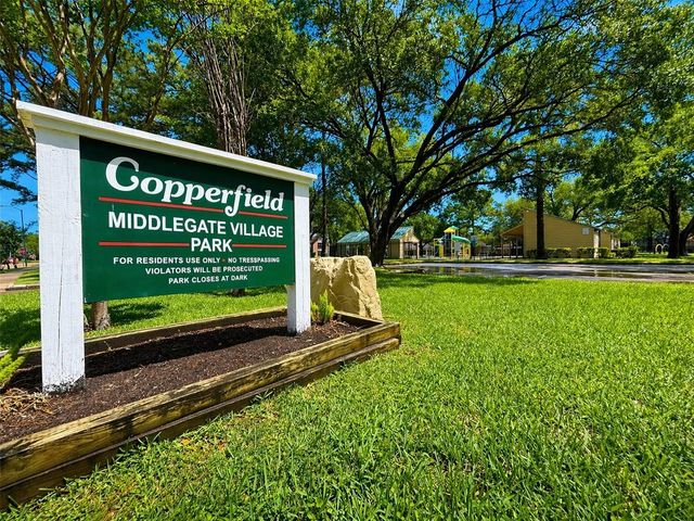 16047 Pinyon Creek Drive, Houston, TX 77095