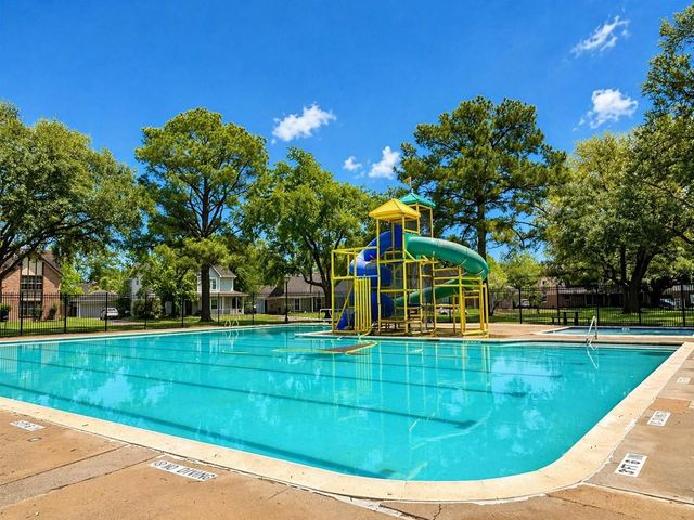 16047 Pinyon Creek Drive, Houston, TX 77095