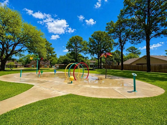 16047 Pinyon Creek Drive, Houston, TX 77095