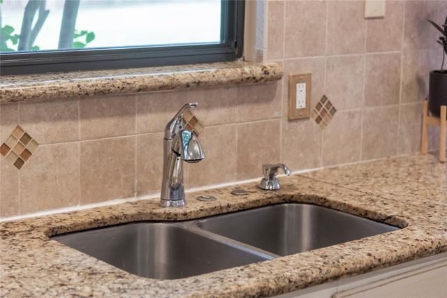 16047 Pinyon Creek Drive, Houston, TX 77095