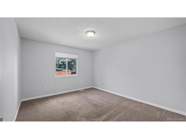 1367 Firefly Cir, Colorado Springs, CO 80916