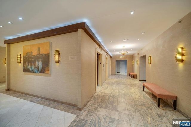 300 Winston Drive 923, Cliffside Park, NJ 07010