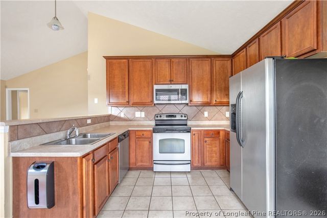 8236 Frenchorn Lane, Fayetteville, NC 28314