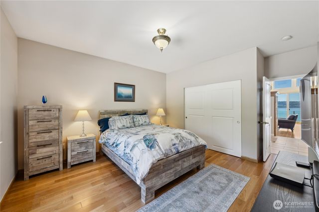 2364 Strawberry Point Road, Oak Harbor, WA 98277