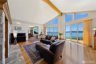 2364 Strawberry Point Road, Oak Harbor, WA 98277