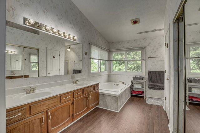 24 Sturbridge Drive, Cold Spring, KY 41076