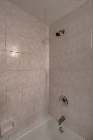 6810 Ridge Point Drive 1A, Oak Forest, IL 60452
