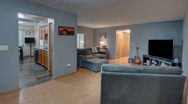 6810 Ridge Point Drive 1A, Oak Forest, IL 60452