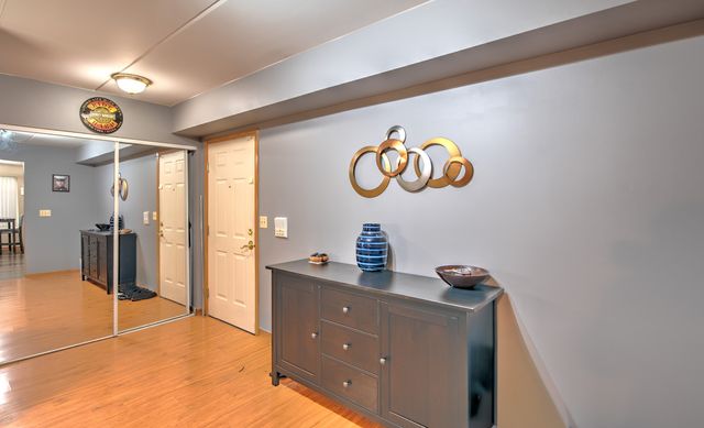 6810 Ridge Point Drive 1A, Oak Forest, IL 60452