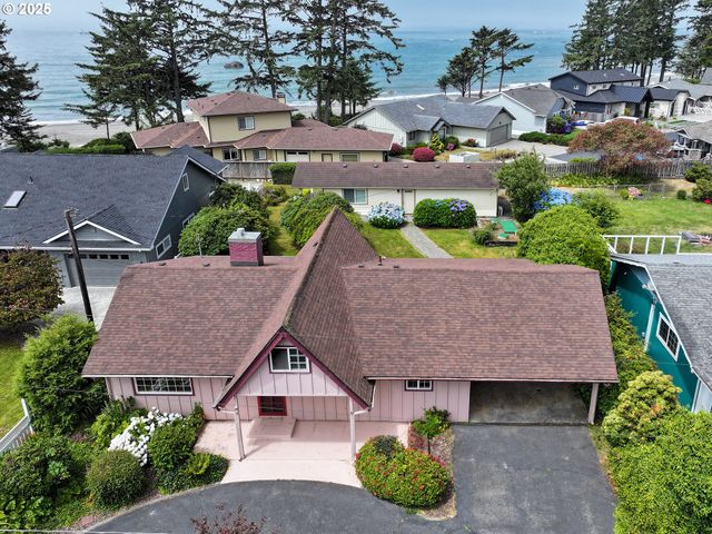 14674 WOLLAM Rd, Brookings, OR 97415