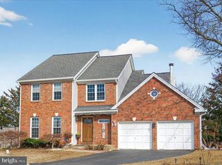 10200 RACQUET CIR, Manassas, VA 20110