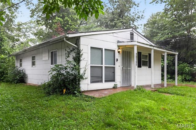 10151 Mayfair Drive, St Louis, MO 63136