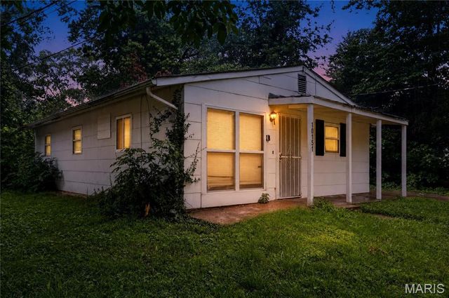 10151 Mayfair Drive, St Louis, MO 63136