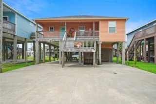 869 Surfview Road, Port Bolivar, TX 77650