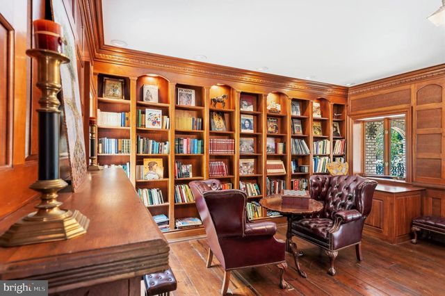 10217 CEDAR POND DR, Vienna, VA 22182