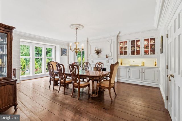 10217 CEDAR POND DR, Vienna, VA 22182