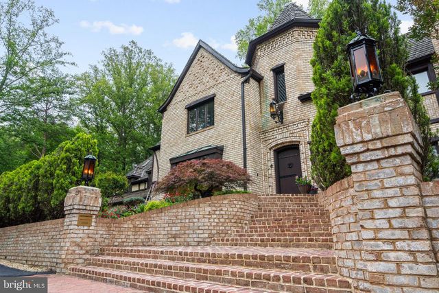 10217 CEDAR POND DR, Vienna, VA 22182