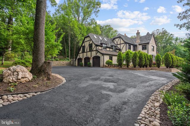 10217 CEDAR POND DR, Vienna, VA 22182