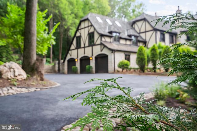 10217 CEDAR POND DR, Vienna, VA 22182