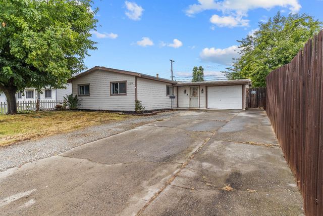 3319 U St, Antelope, CA 95843
