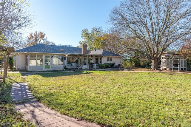 7107 Riviera Drive, Fort Smith, AR 72903