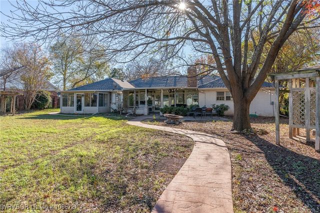 7107 Riviera Drive, Fort Smith, AR 72903