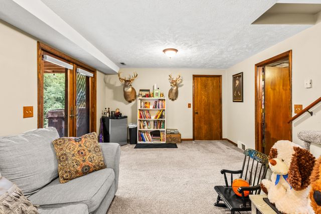 639 SPENCER Avenue, Council Bluffs, IA 51503