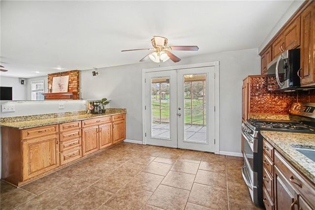 9706 Melrose Drive, Overland Park, KS 66214