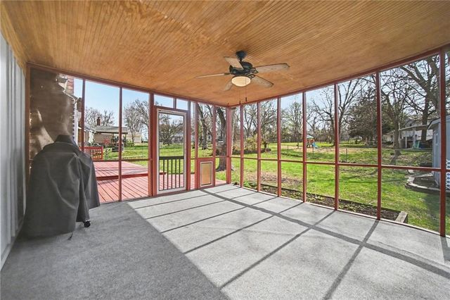 9706 Melrose Drive, Overland Park, KS 66214