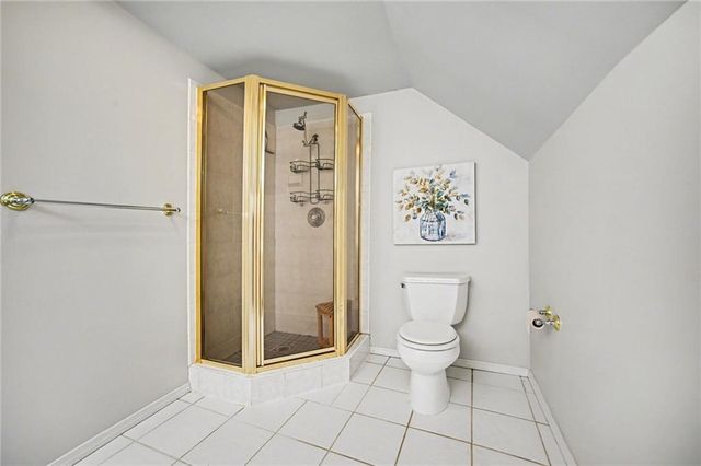 9706 Melrose Drive, Overland Park, KS 66214