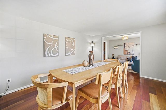 9706 Melrose Drive, Overland Park, KS 66214