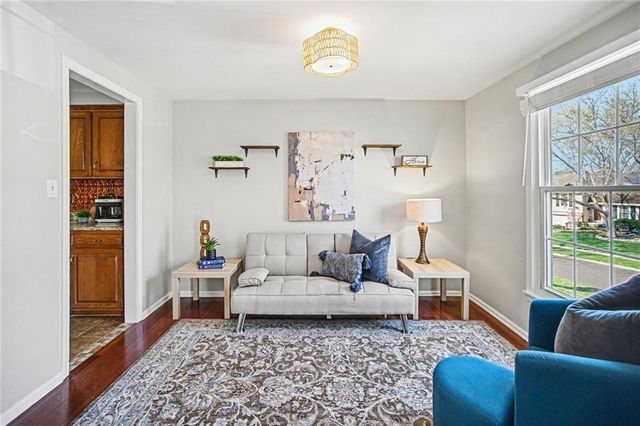 9706 Melrose Drive, Overland Park, KS 66214