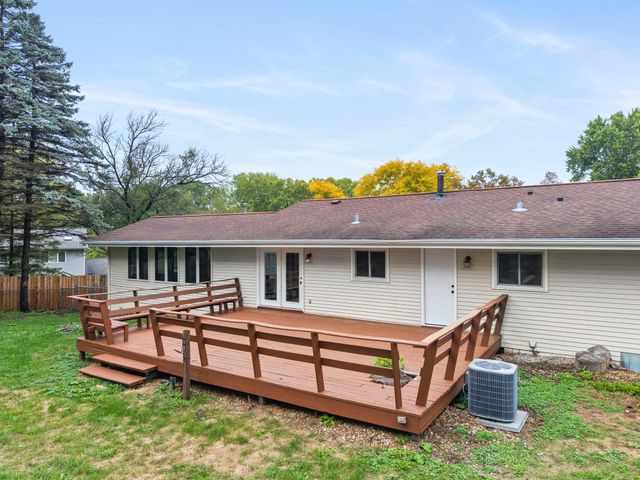 1435 56th Street E, Inver Grove Heights, MN 55077