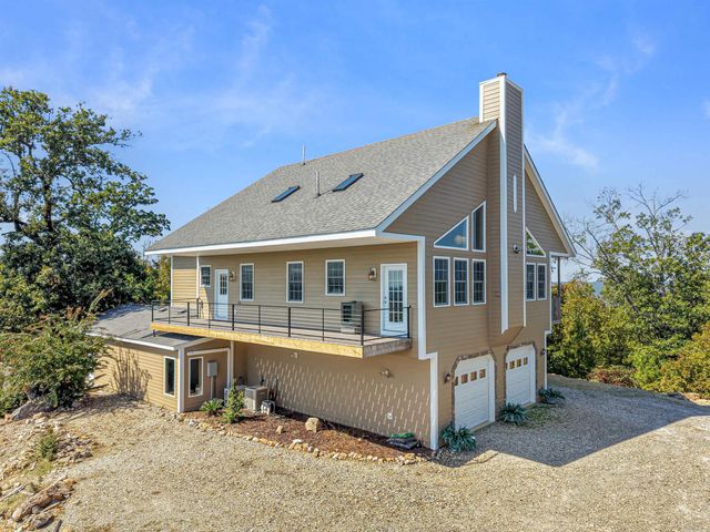 300 Hazelnut Place, Hot Springs, AR 71909