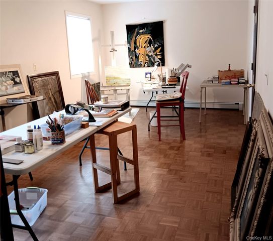 39 State Route 211, Cuddebackville, NY 12729