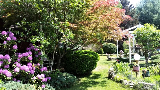 39 State Route 211, Cuddebackville, NY 12729