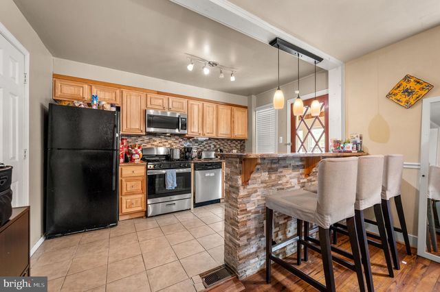 655 SAUDE AVE, Essington, PA 19029