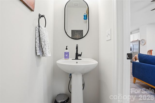 1311 Ashbury Street, Charlotte, NC 28216