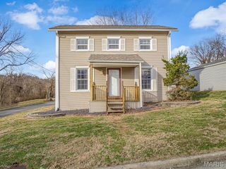 242 Madison Avenue, Glen Carbon, IL 62034