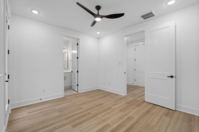 717 Janisch Road B, Houston, TX 77018