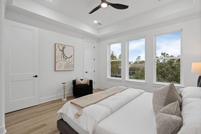 717 Janisch Road B, Houston, TX 77018